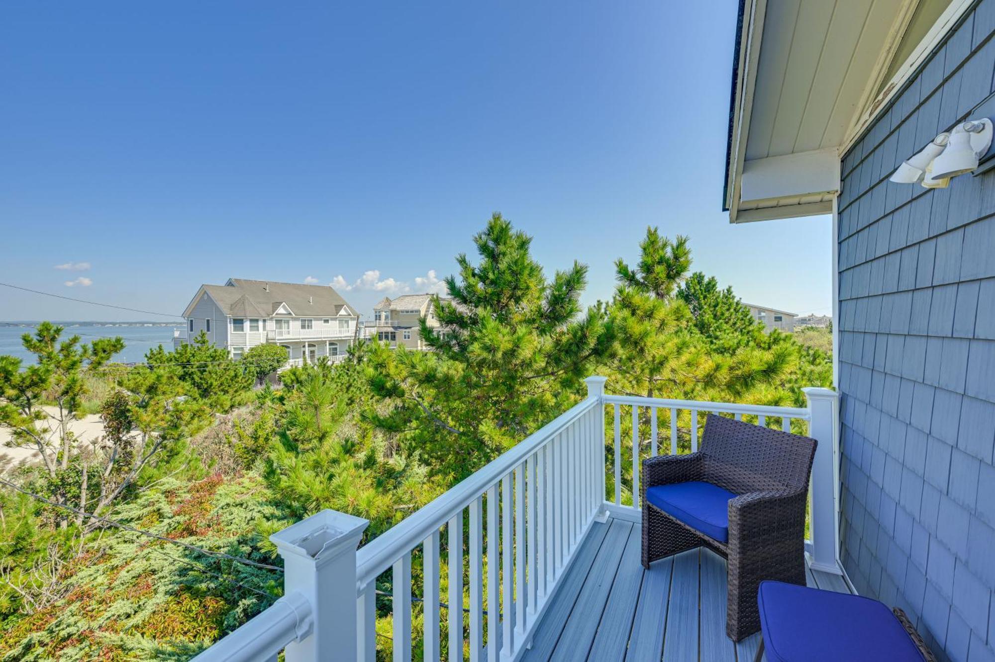 Westhampton Beach Home With Deck And Ocean Views! 外观 照片